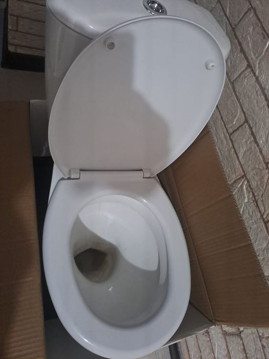 Унитаз в хорошем состоянии