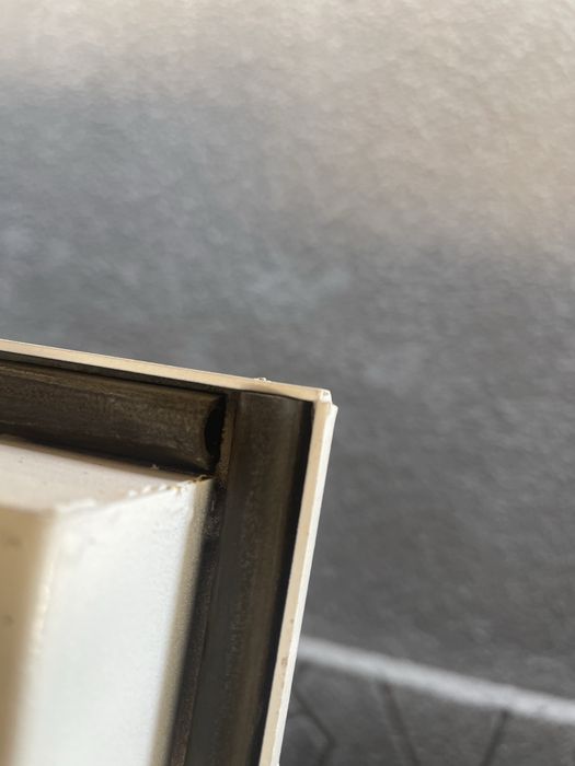 Дверь для кассовой комнаты