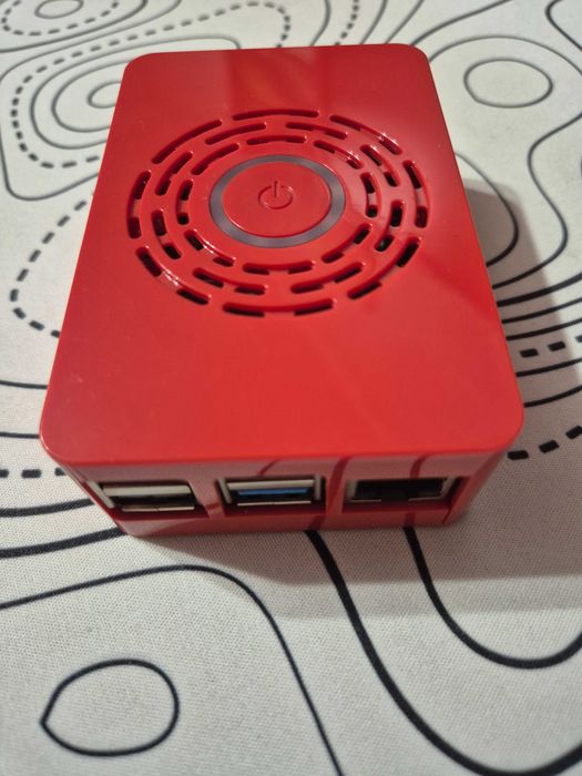 Raspberry Pi 4 Model B 4gb Ram – Carcasă cu răcire / radiatoare + SD card 16gb + Alimentator USB-C