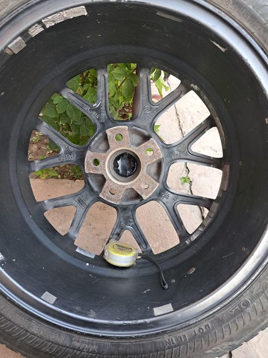 Диски с резиной  225. 50. R 18
