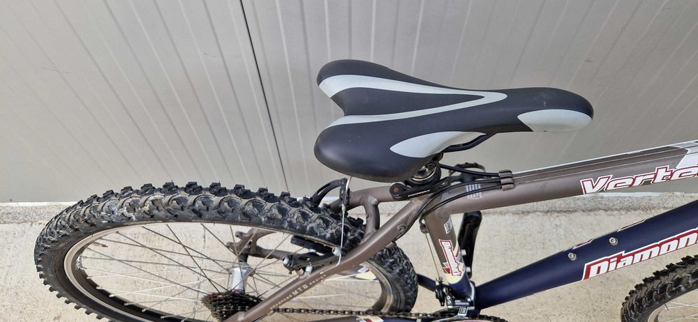 Алуминиев велосипед DIAMONDBACK колело 26"