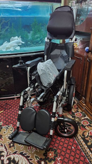 Новая инвалидная коляска почти не использовалась
​Заголовок: Новая инв