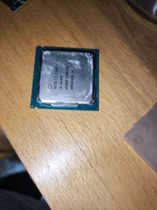 Продам процессор i5-9400f Торг