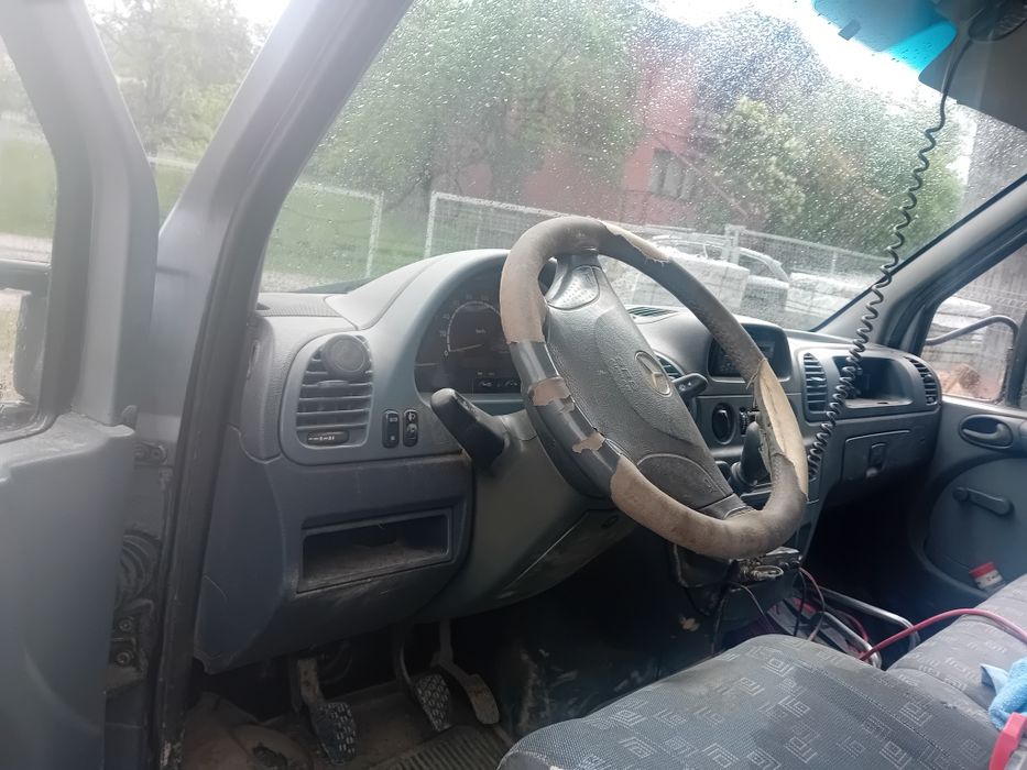 Camionetă Mercedes Sprinter