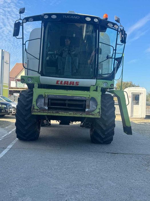 Combina CLAAS TUCANO 320