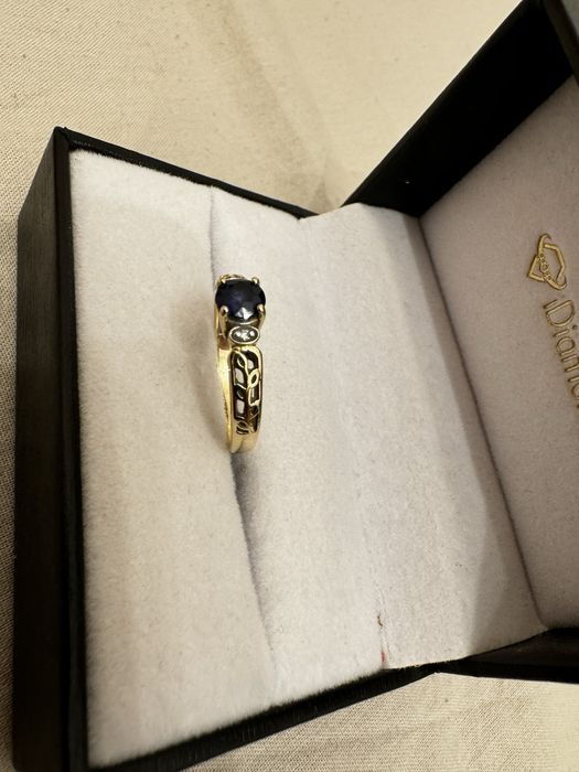 Inel logodna Aur 14 K cu Safir 0.50 ct, Diamante 0.02 ct