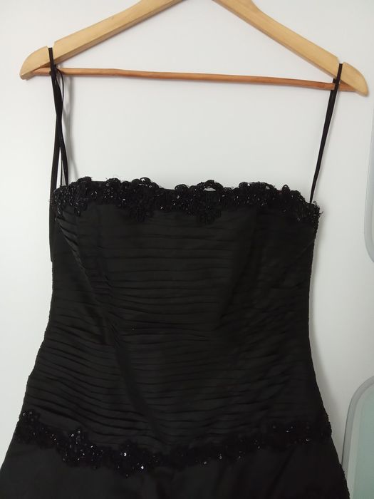 Платье корсет с открытыми плечами