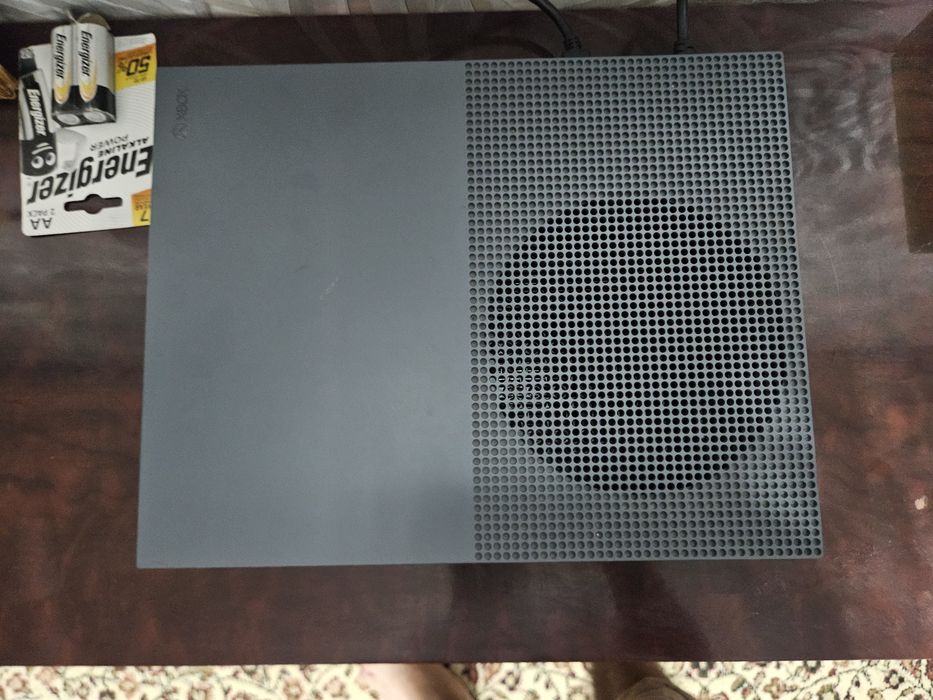Xbox One S с играми