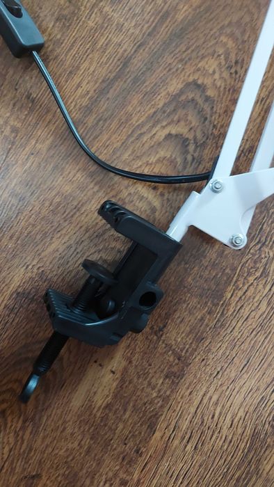 Veioză albă, reglabilă pentru manichiură/birou , nouă