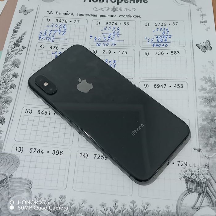 Продам Айфон Хс в хорошем сосояние