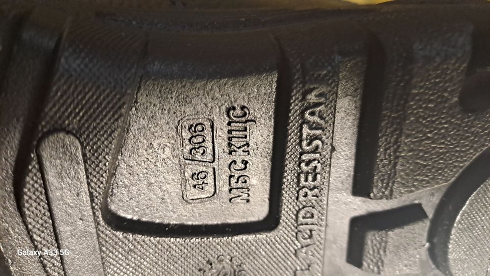 Продаются новые Ботинки 46 размера цена 200.000сум