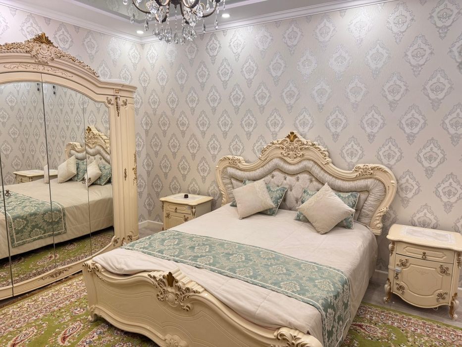 Спальный гарнитур