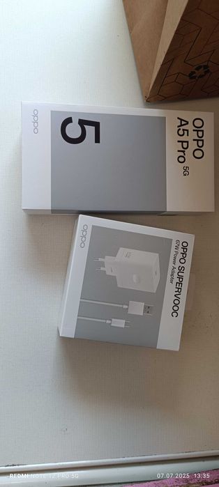 Здравейте продавам смартфон Oppo чисто нов не използван