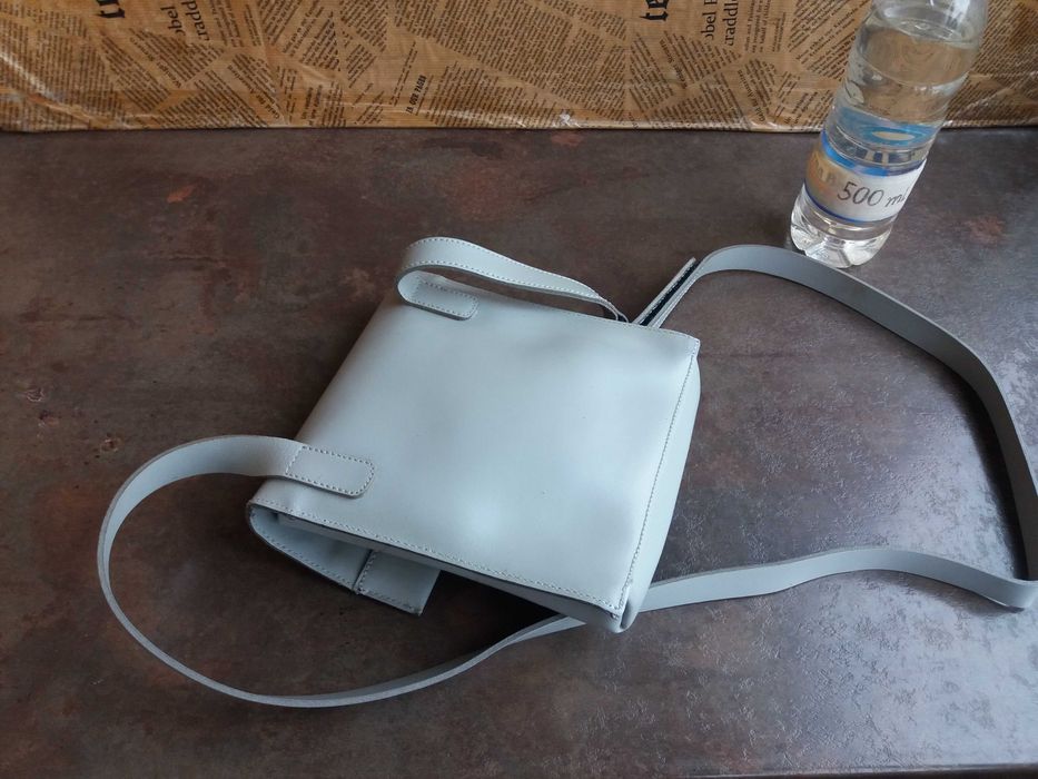 мъжка чанта,малка сива кожена чантичка-естествена кожа
