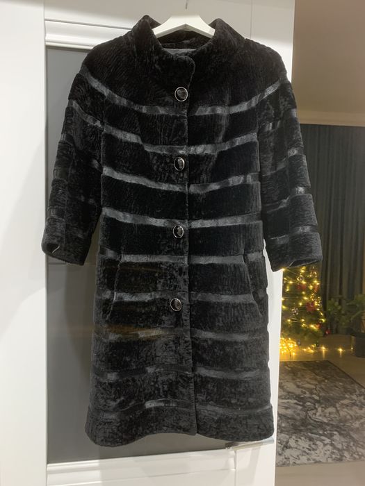 Продам шубу каракуль