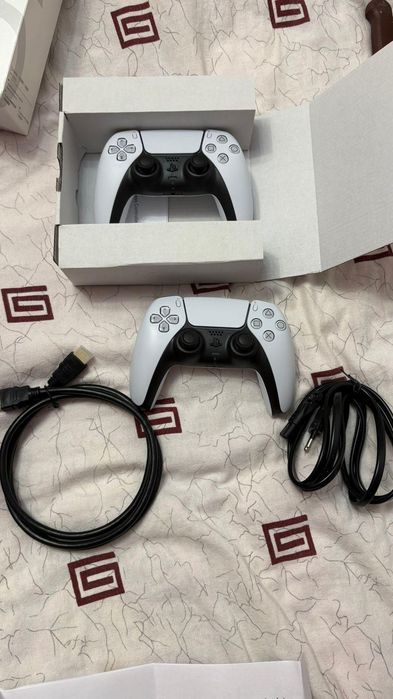 Продам Ps5, пользовались очень редко