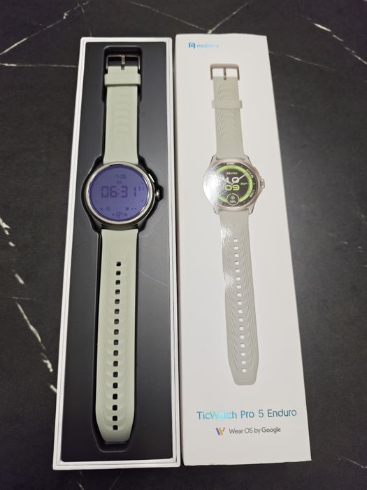 Smartwatch  TicWatch  pro 5 Enduro