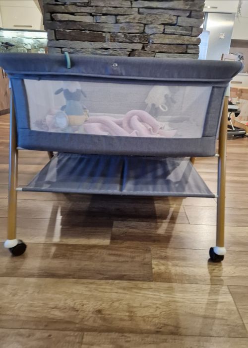 Бебешка Кошара  на колелца