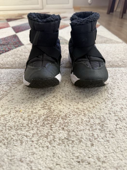 Nike зимни боти 31 размер