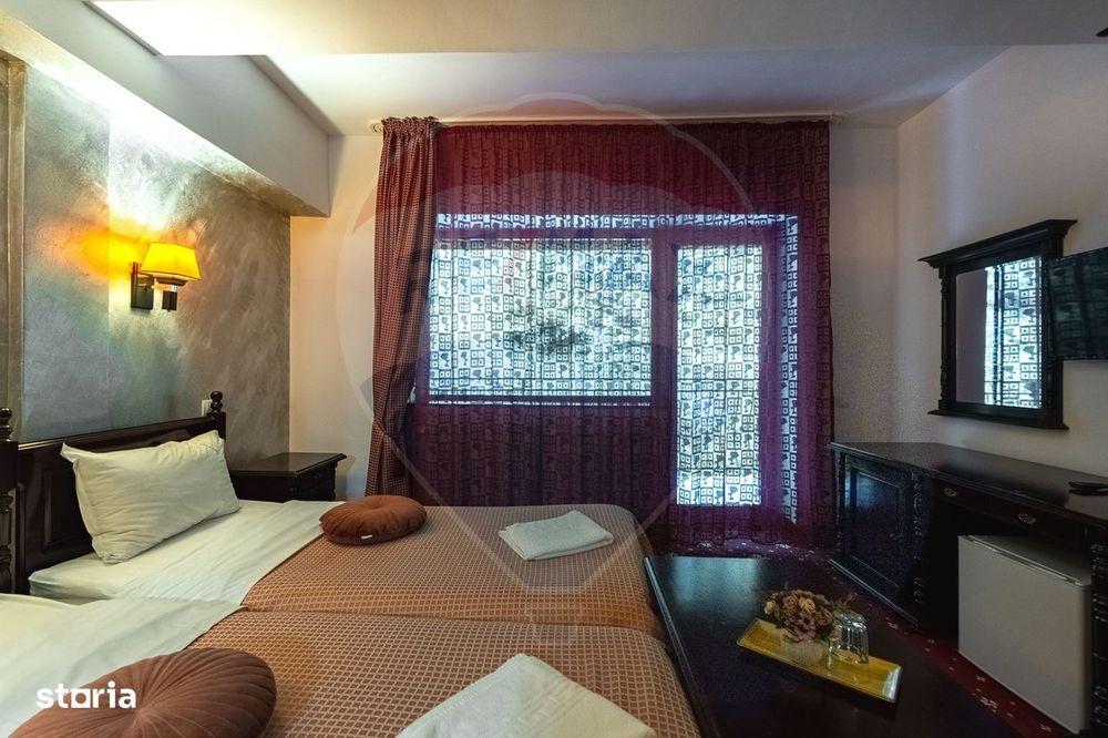 Hotel / Pensiune cu 30 camere de vanzare| Sala Evenimente| BRASOV