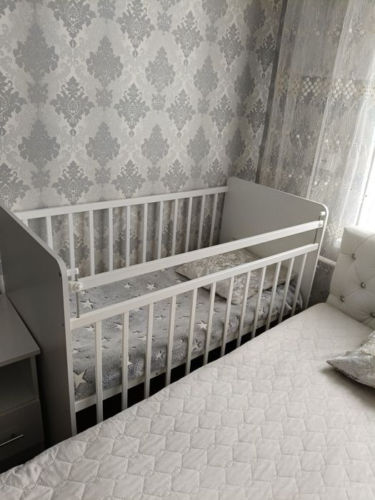 Детская кроватка, манеж