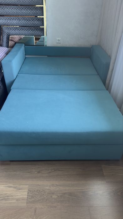 Продам диваны в отличном состоянии.