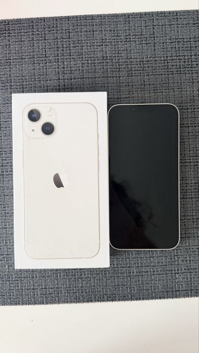 iPhone 13 256 gb. Белый