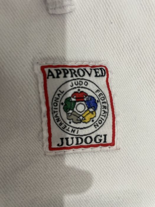 Продам кимоно mizuno(approved judogi)