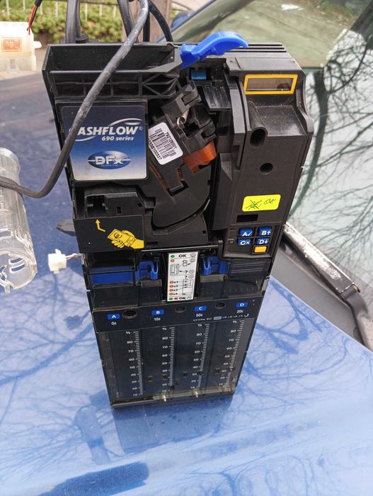 Евров монетник Cashflow 690