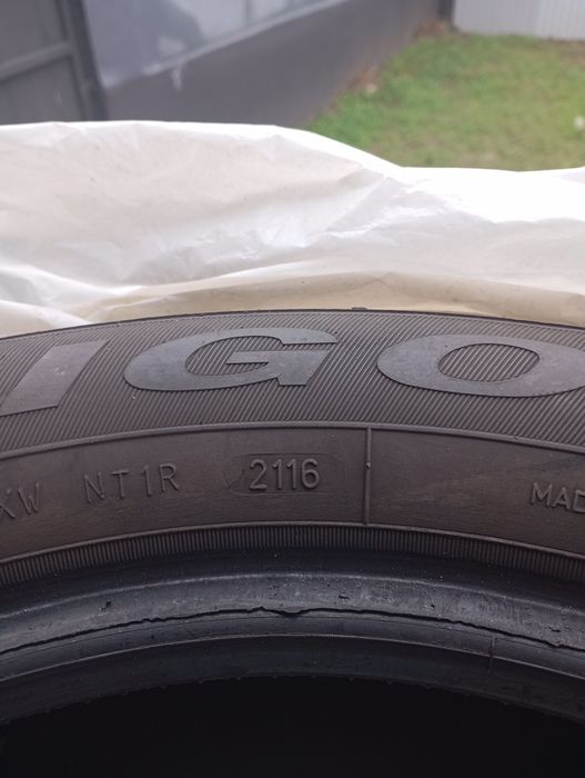 De  vânzare 4 anvelope m+s 205/60/16, foarte bune,
