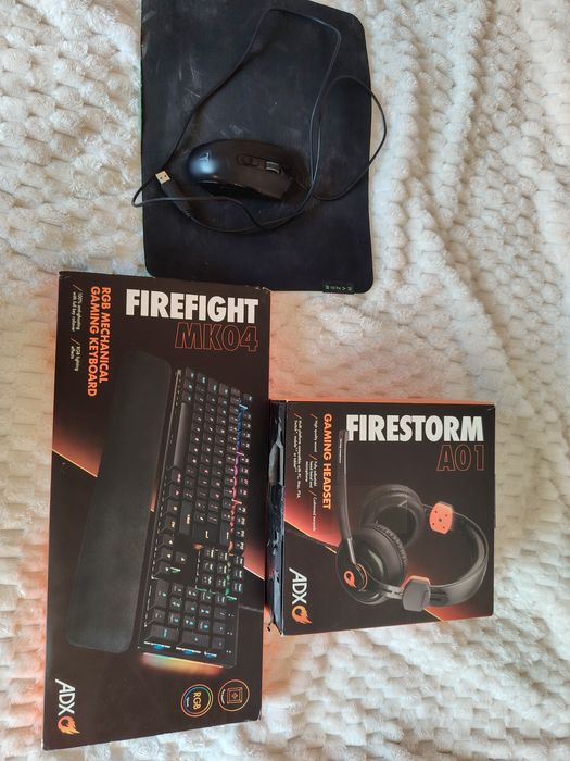 Vând set de gaming
