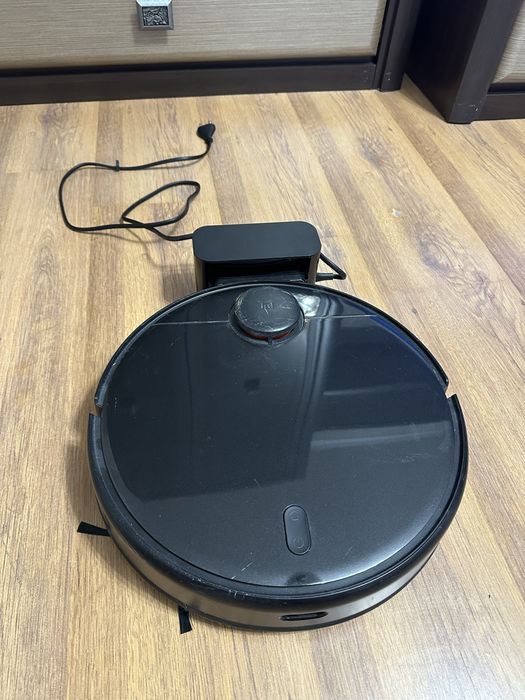 Продам робот пылесос