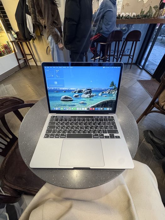 Macbook Pro 13 2020
