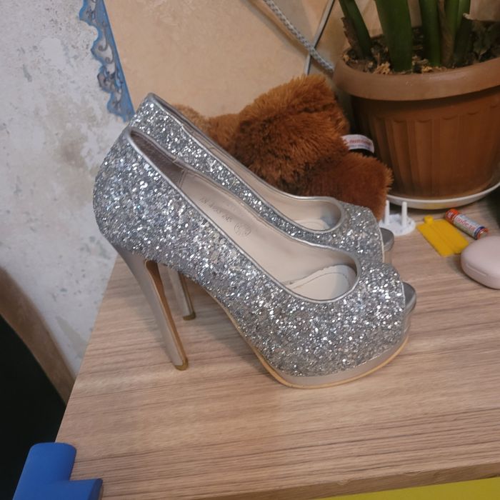 Женские туфли 37 р