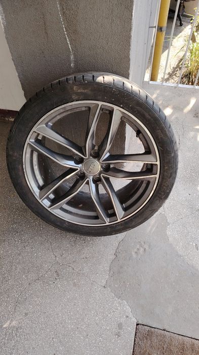 Vând janta R 18 Audi