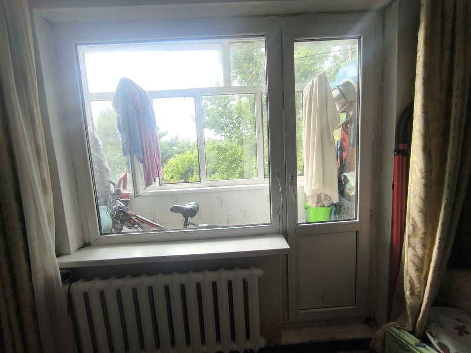 Продам б/у окно пластиковое цельное