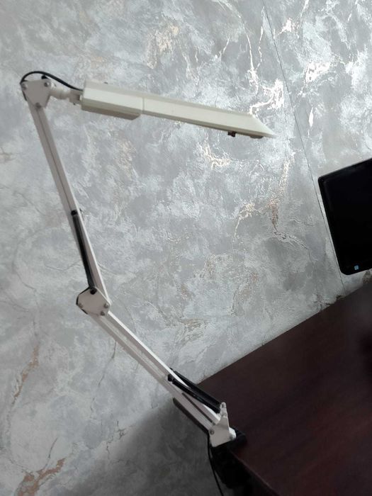 Продам  лампу для  косметологии.