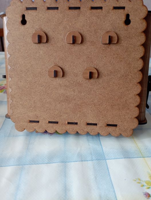 Ключница,  шкафчик для ключей