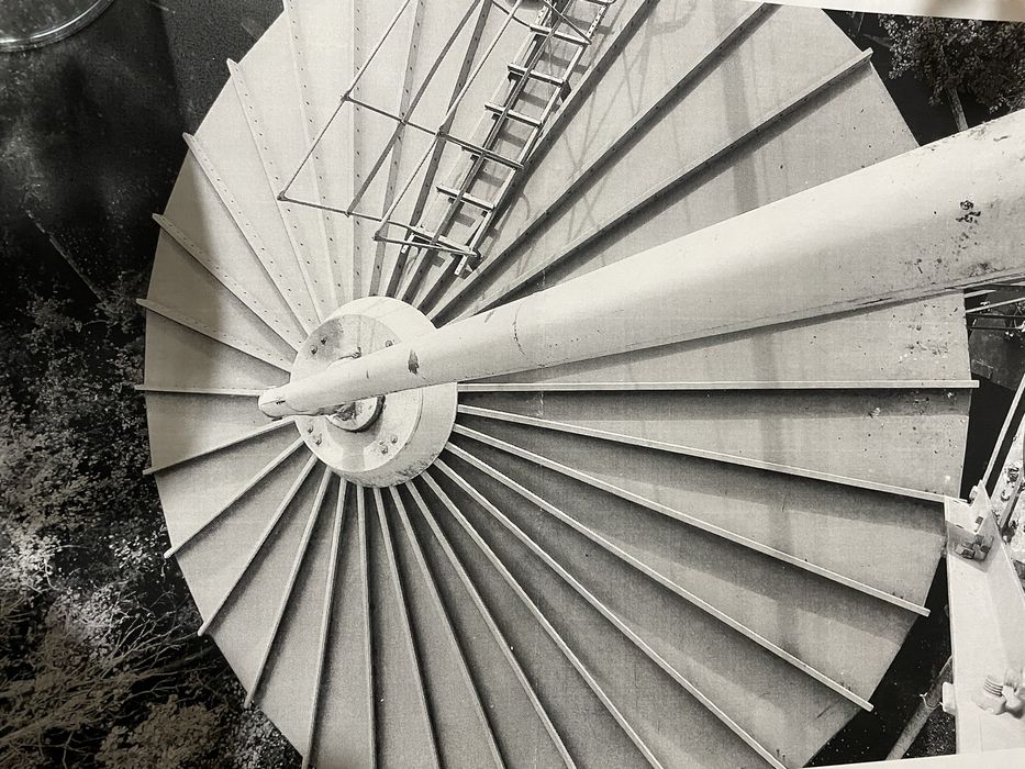 Vand 2 silozuri de cereale