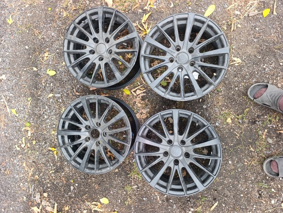 Продам диски на r16