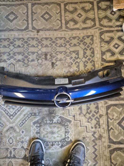 Оригинална Решетка за Опел Астра H  2004- 2008г