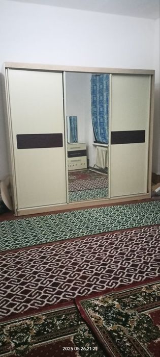 Spalni garnitur spalni shfaner tumbichkasi trimosi bilan