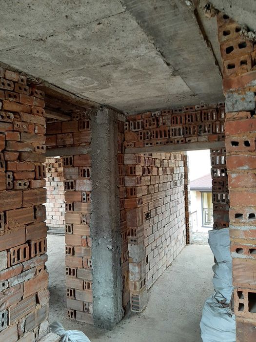 Продава се къща в с.Згориград 292 кв.м.