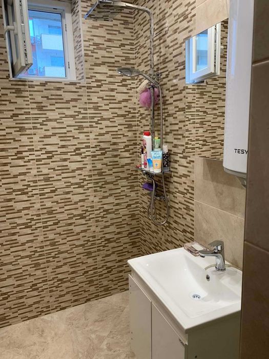 Дава се под наем Тристаен апартамент в Велико Търново, Център - 98 кв.м за 433.5 € - Снимка #6