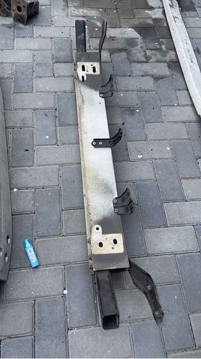 Уселитель бампера 4Runner