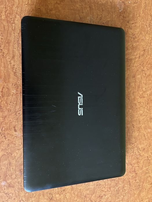 Laptop Asus defect /piese + incarcator