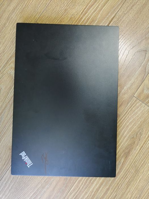 Lenovo Thinkpad E585/ Ryzen 7 / 16 GB RAM/ ssd 512 gb