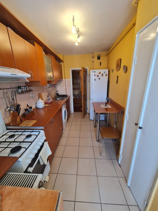 Vind 2camere decomandate