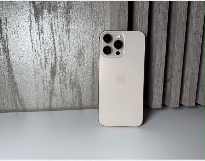 Iphone 16 pro 256 gb 10/10 garantie 1 an