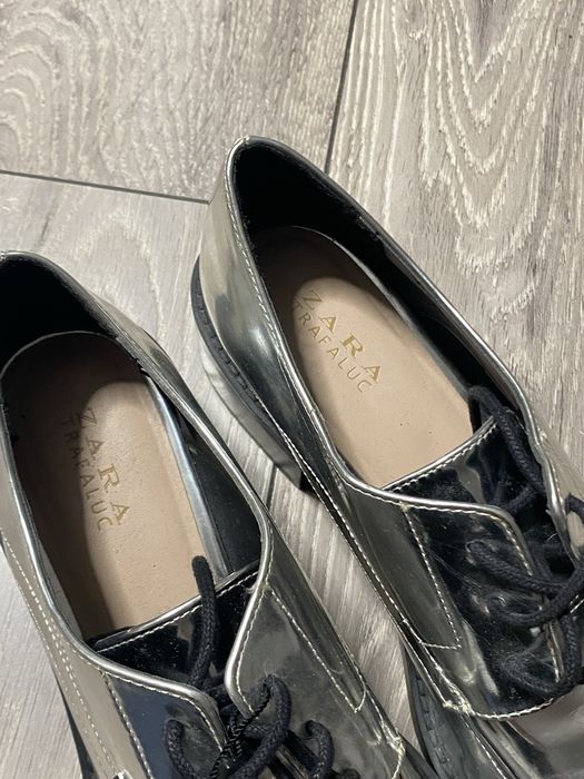 Pantofi Argintii Zara (40 / damă / noi cu eticheta)